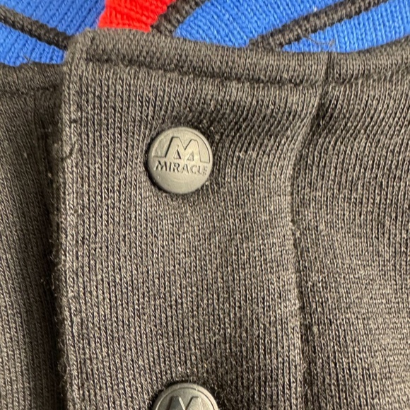 Vintage Black & Red Miracle Sport Sweatshirt–Bold Stitched Graphic Logo, M - Picture 6 of 15